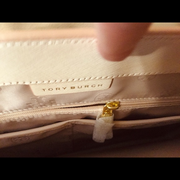 NWOT Tory Burch large leather tote - Picture 14 of 14